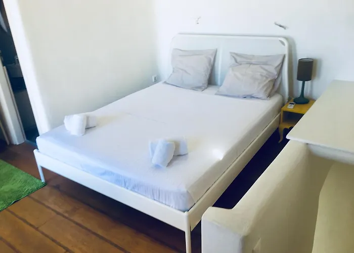 Semesterbostad Evdokia Stone House