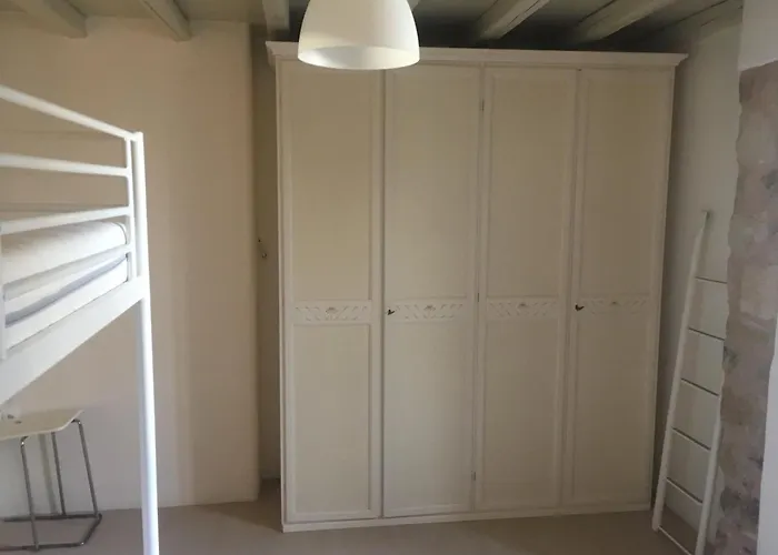 Semesterbostad Evdokia Stone House *